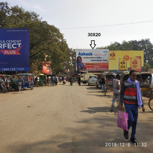 RAILWAY STATION CIRCULATING AREA