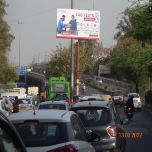 Karampura Flyover towards Moments Mall