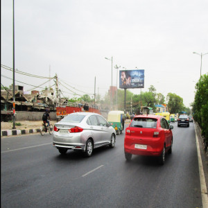 Outside Okhla Mandi