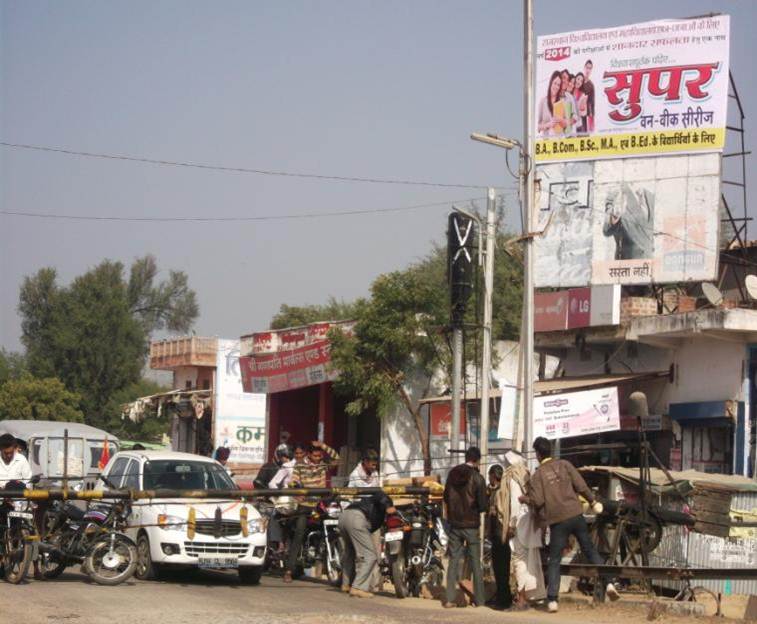 Bassi Railway Phatak, Jaipur