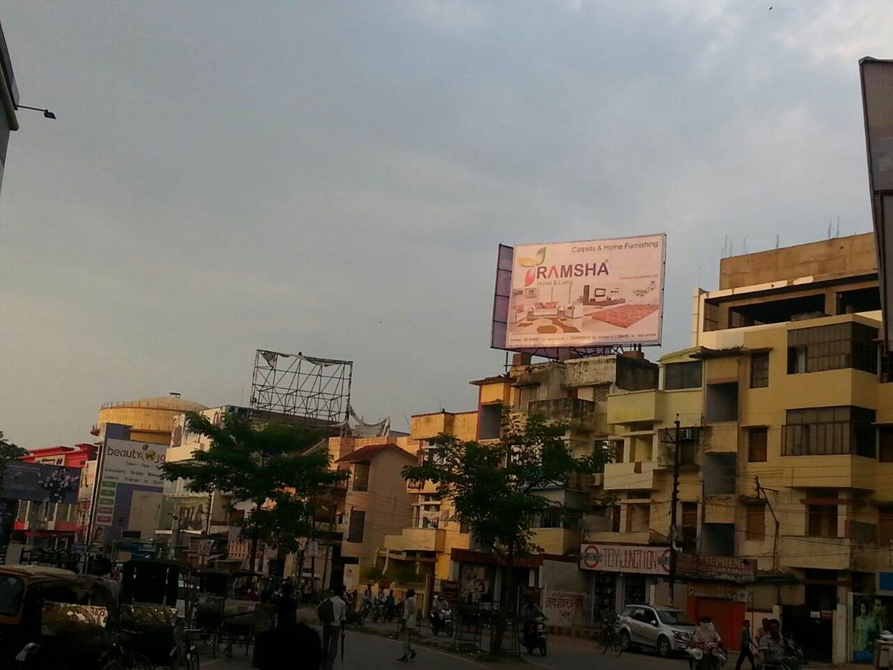 Sigra IP Mall, Varanasi