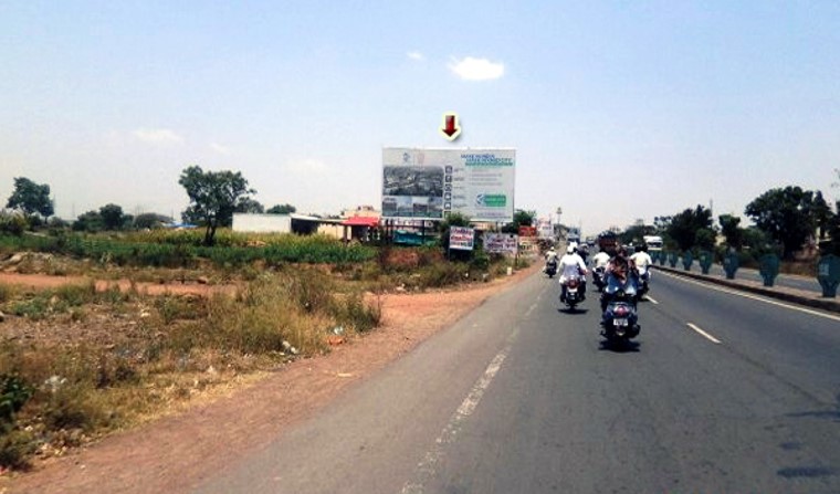 Nashik Road, Waki Phata - Nr. HP Petrol Pump, Pune