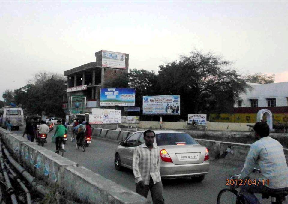 Hansli Bridge, Batala