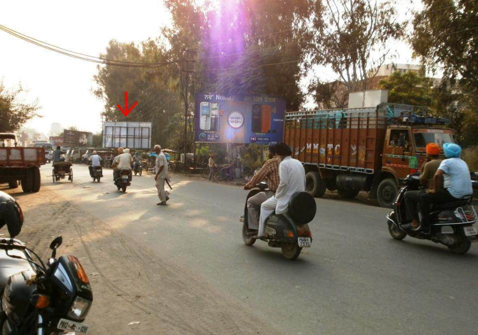 Nr. Bus Stand, Batala