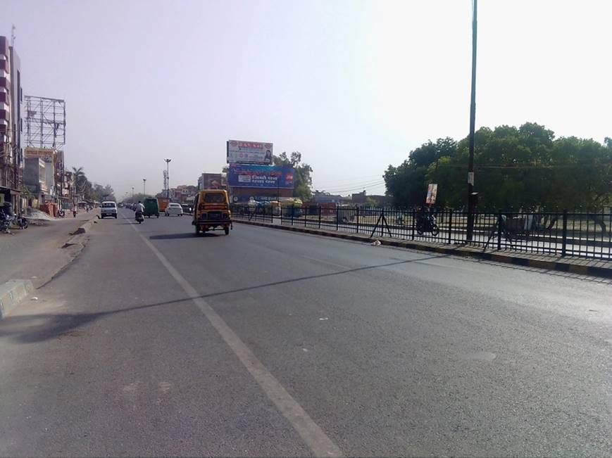 Kanpur Road Gauri Market, Lucknow