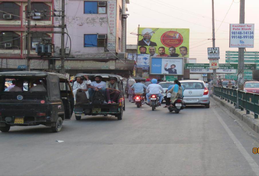 Railway station entry gate, Bathinda