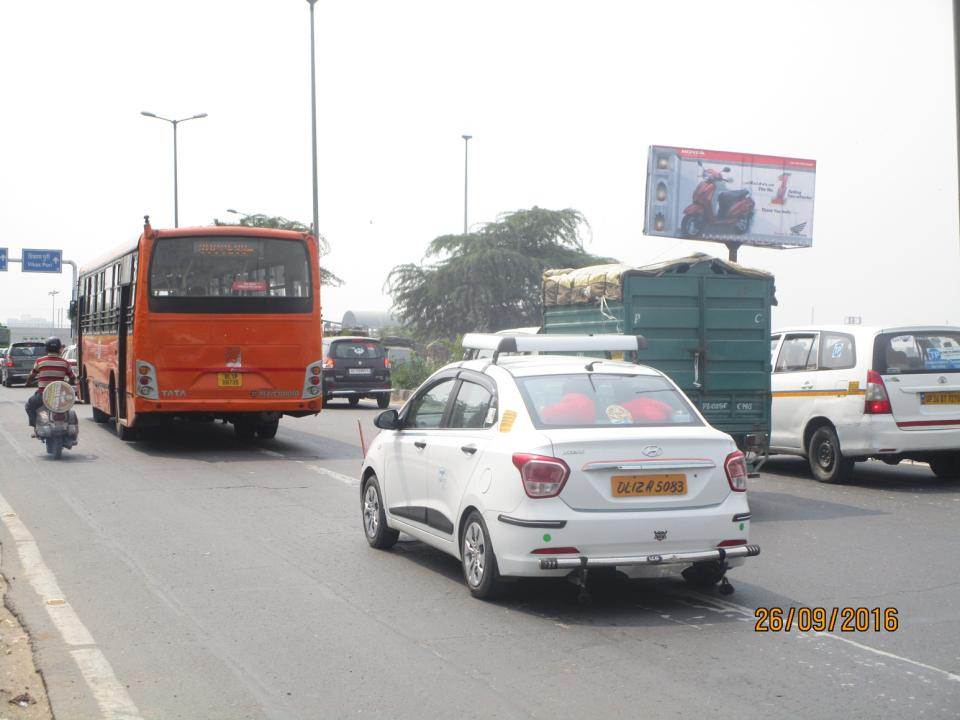 Peeragarhi Flyover, Delhi