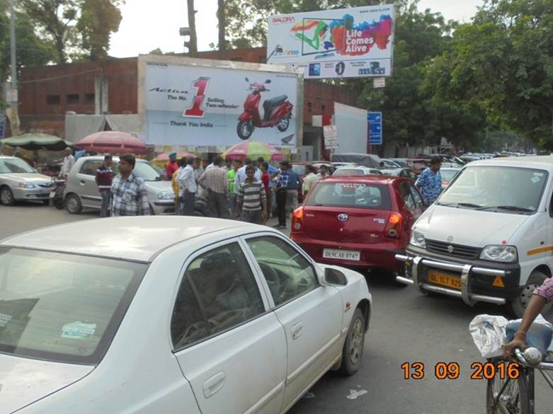 Arya Samaj Road, Karol Bagh