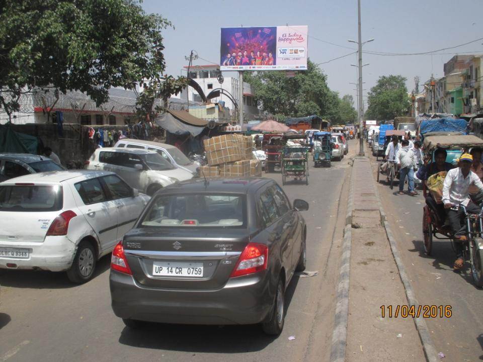 Lahori gate  Nr. Khari Baoli, Delhi