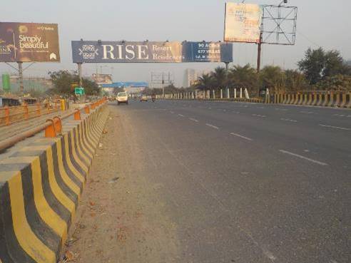 Gaur City  Round About, Noida