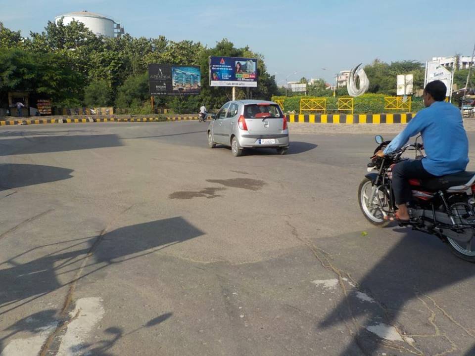 Sector 51 kendriya vihar roundabout, Noida