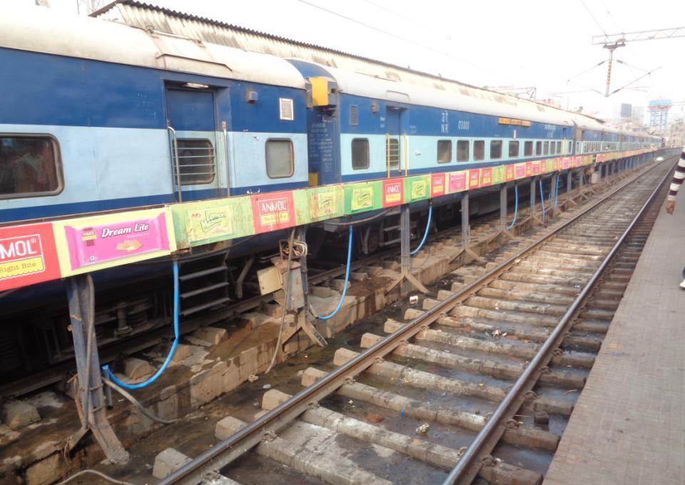 Patna Jn. Water Pipe Between PF No. 3 to 4, Patna