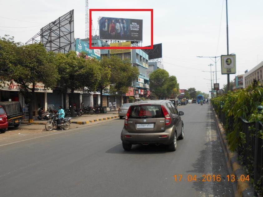 Bistupur Main Road, Jamshedpur