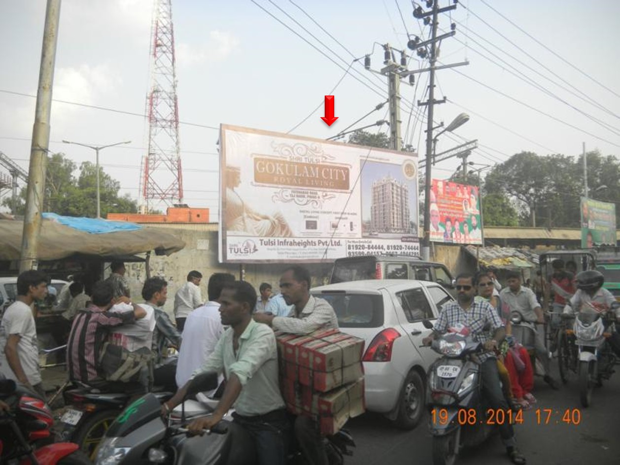 Near Zama Masjid, Bijlighar Xing 5, Agra                                    