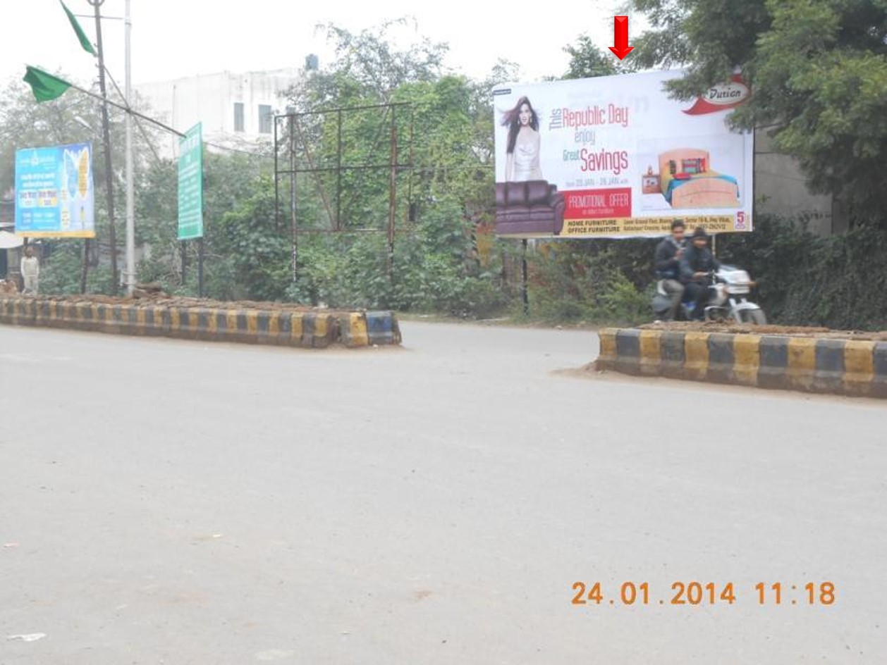 Lohamandi Petrol Pump, Agra     