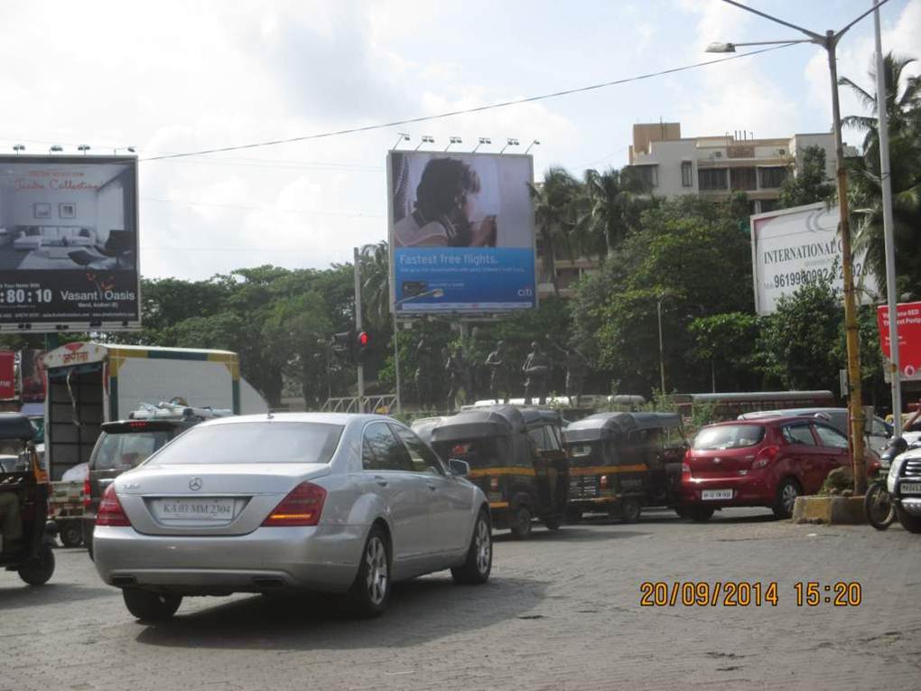 Andheri Jvpd Circle At Bus Depot Rhs ET, Mumbai