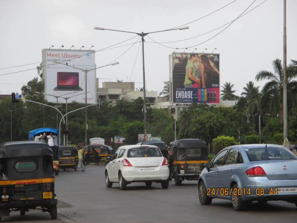 Malad Link Road Near Inorbit  2  MT, Mumbai