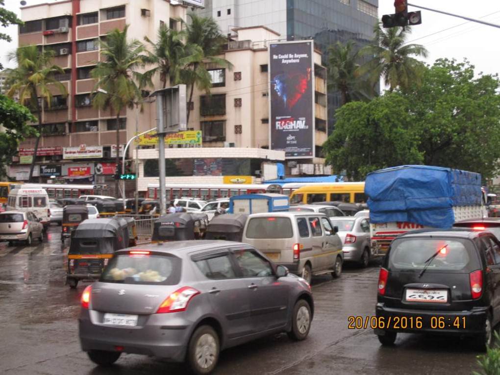 Malad Link Rd Nr Uncles Kitchen MT, Mumbai