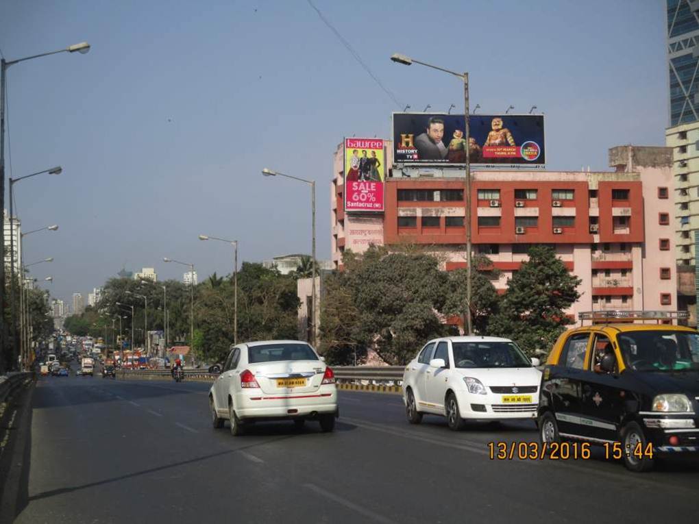 Lower Parel Nr India bulls & Kamala Mill towards Elphinstone ET, Mumbai