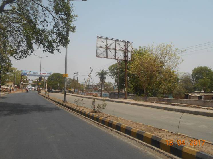Gwalior Crossing, Jhansi