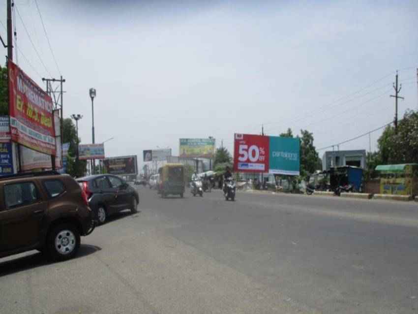 D Block Pull Nr Tejgarhi, Meerut