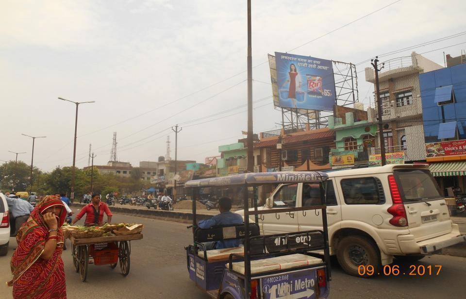 Majholi Choraha, Moradabad