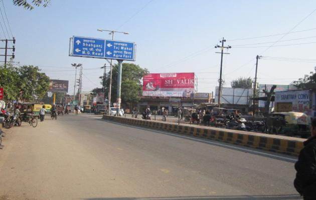 Maruti estate Xing, Agra