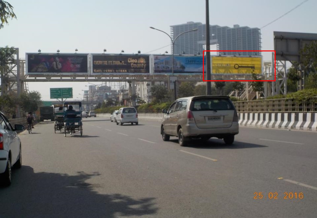 FOB At Sector -27 Opp. Vinayak  Hospital, Noida                  