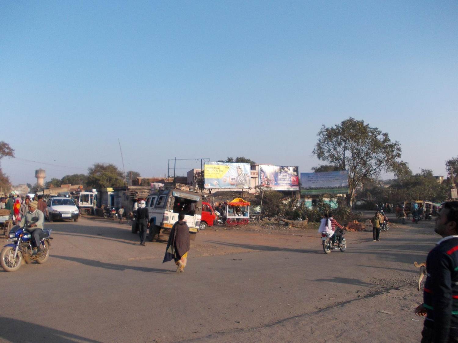 E M Bypass Chinghrihata, Kolkata