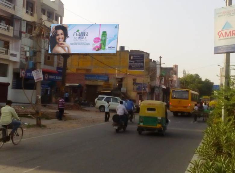 Himgiri Automobile, Near Durga Puri Xing, New Delhi