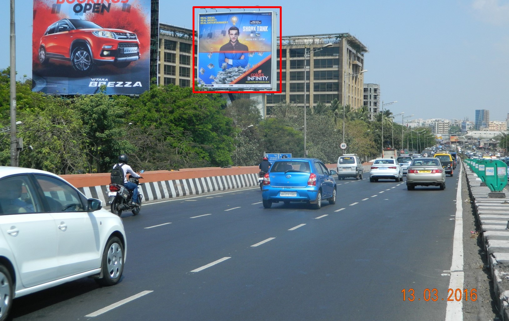 Vakola Flyover Nr Reliance ET, Mumbai                                           