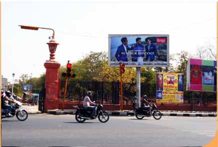 Outside Ramniwas Garden new gate, Jaipur