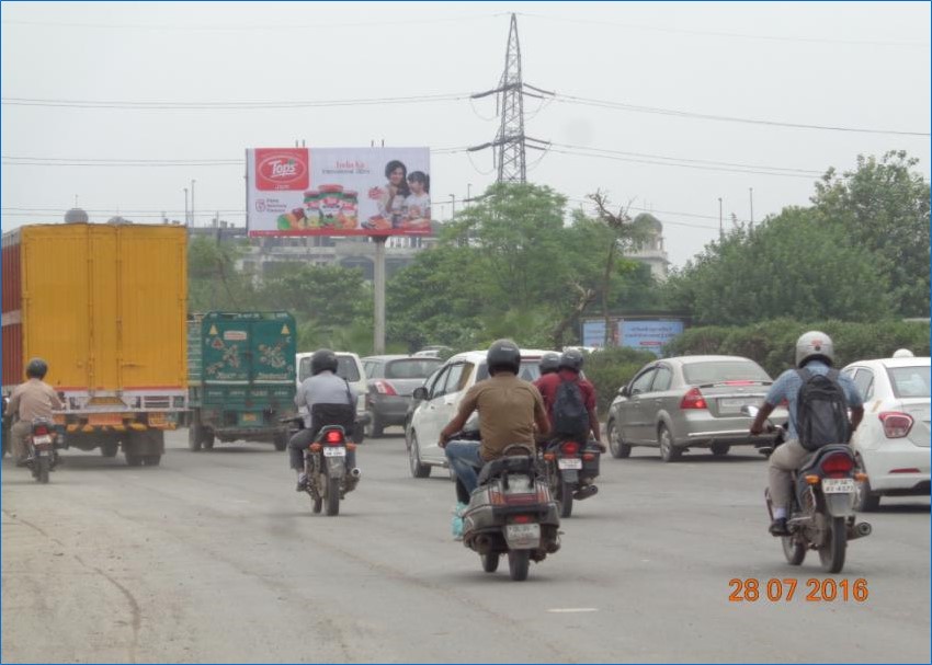 CNG PUMP  ( SARAI KALEKHAN RING ROAD ), New Delhi