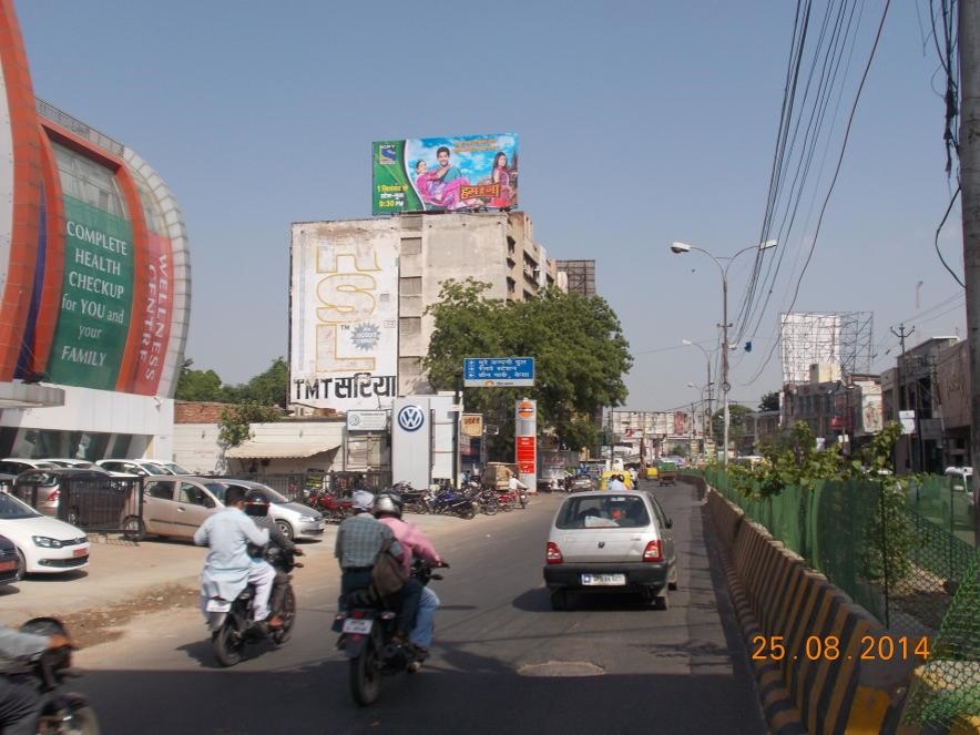 Parade Xing, Kanpur                            