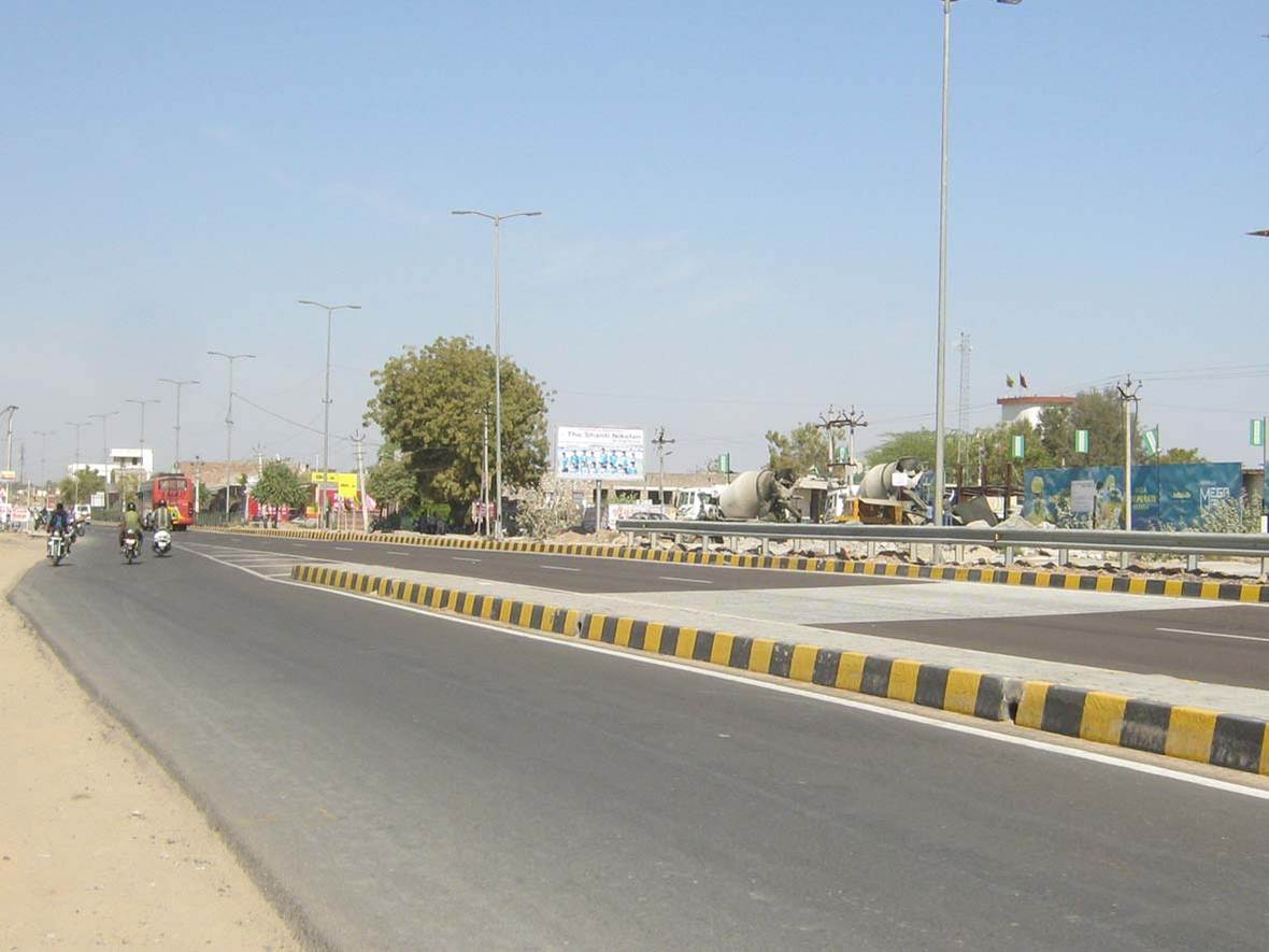 Pali Road Near Fly Over Bridge Near India Bull Mall, Jodhpur