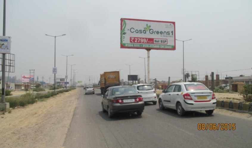 B2B C-4 NH 24 TOWARDS NOIDA EXTENSION AT _x000b_CENTRAL VERSE Noida