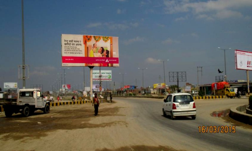 B2B R2 NOIDA TOWARDS NH 24 AT _x000b_TIGRI ROUND Noida