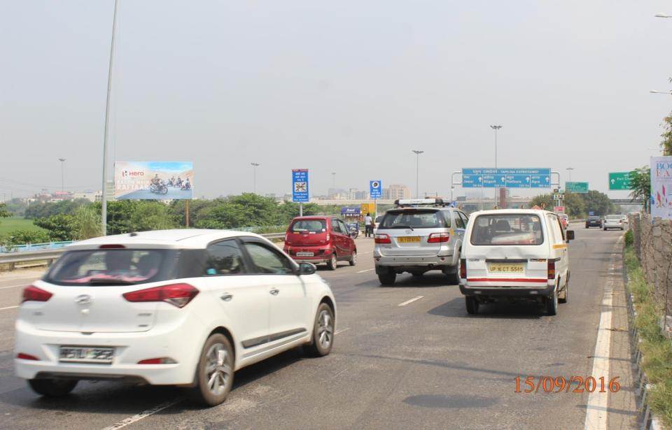 At Noida/Greater Noida Expressway near Zero Point, Noida