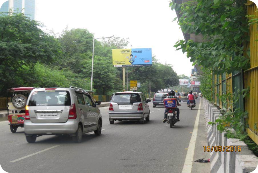 At Sec-16 A Near rajnigandha Traffic Signal, Noida